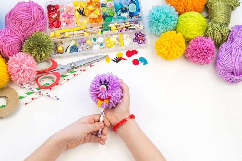 craft projects using pompoms