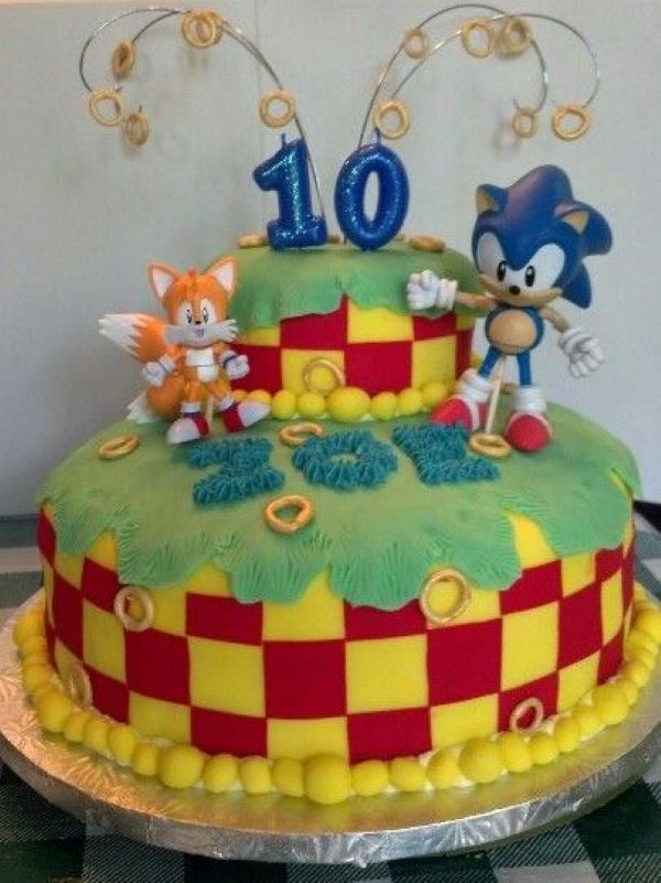 Colorful Sonic And Tails Cake