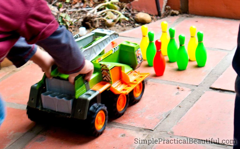 Monster Truck Bowling